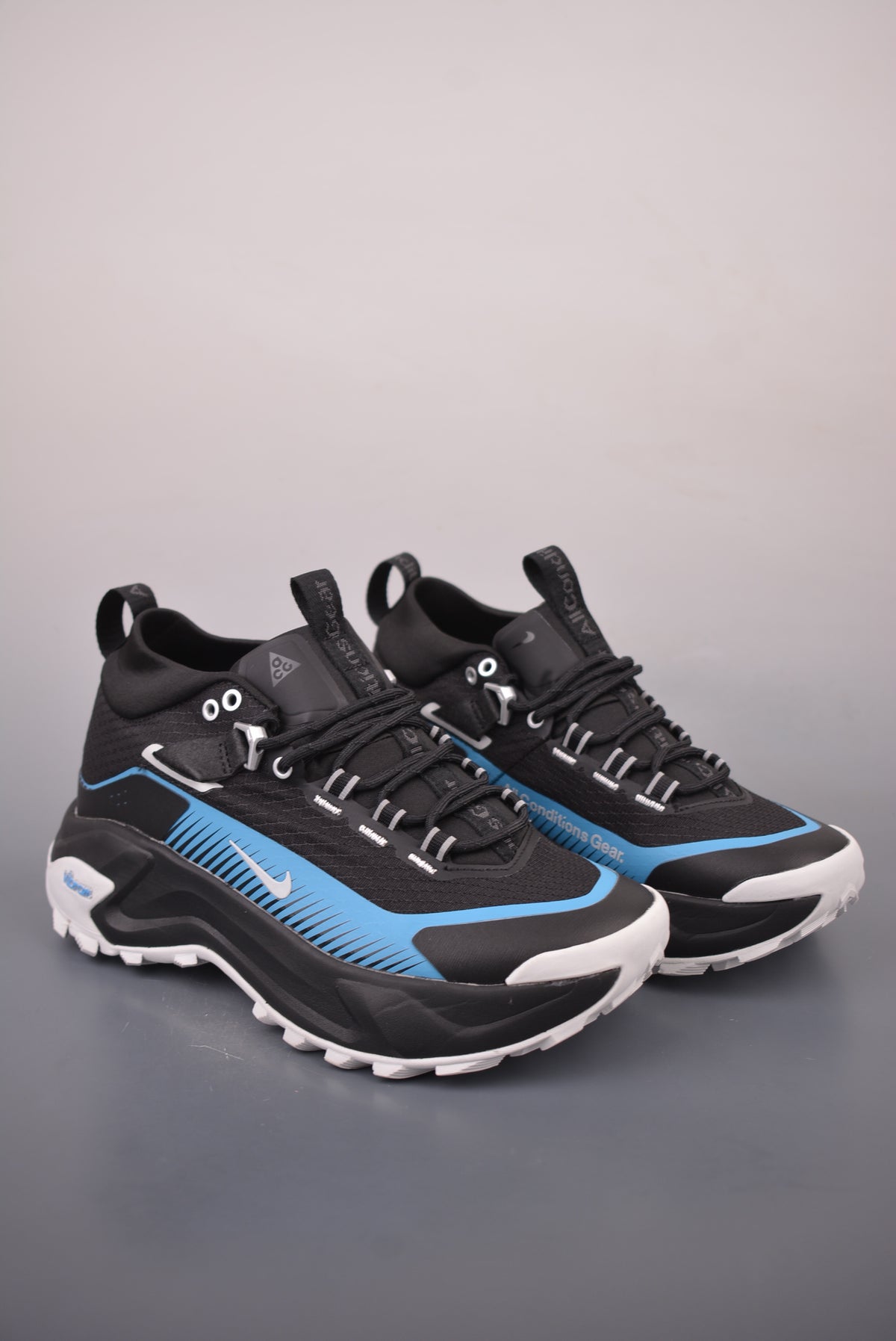 Nike ACG Mountain Fly Low GTX SE "Black / University Blue"