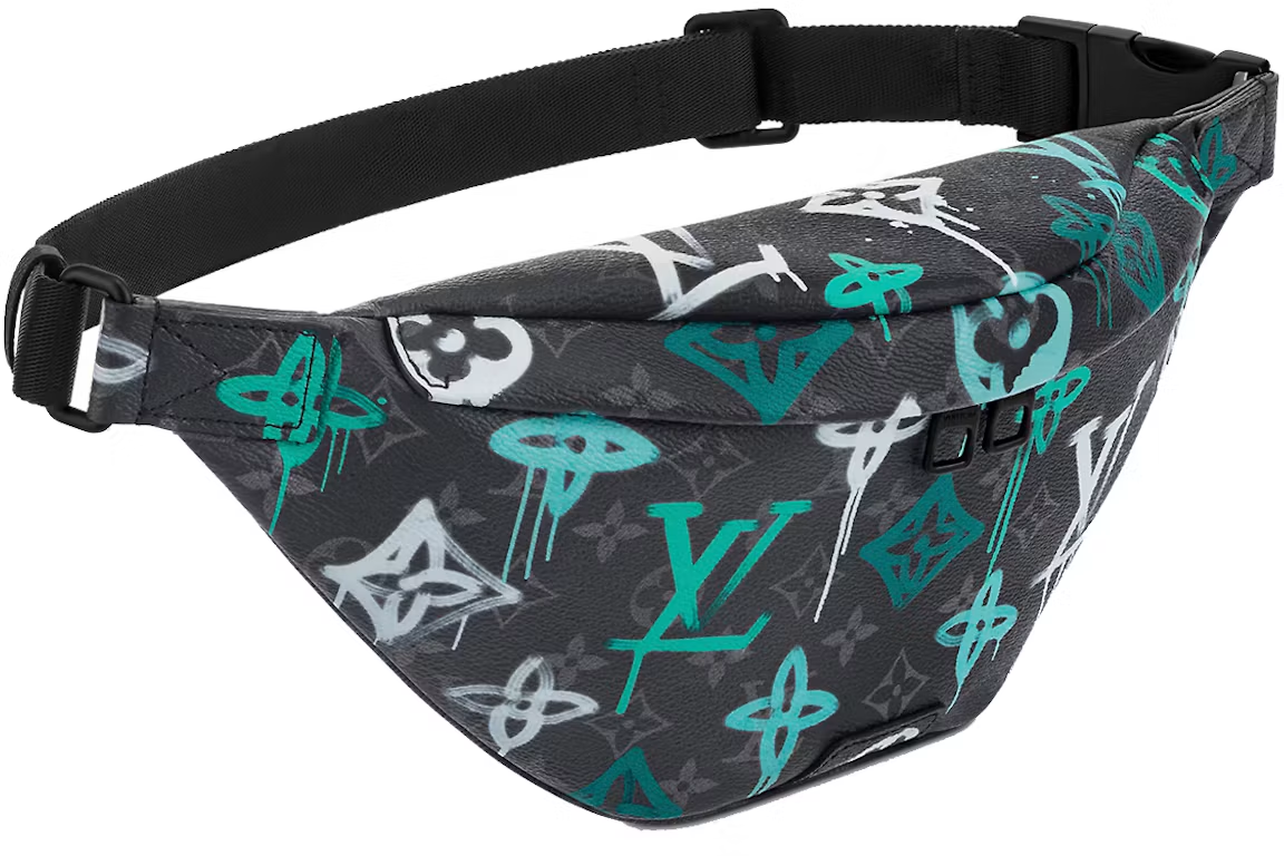Louis Vuitton Discovery Bumbag
