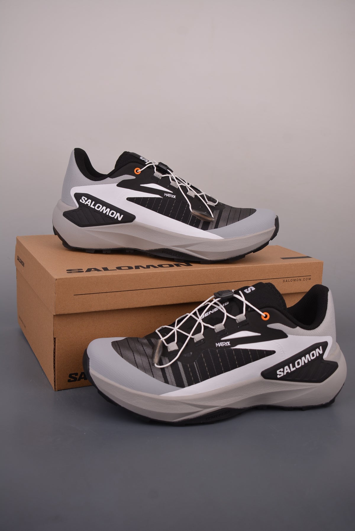 Salomon Genesis "Black / Alloy / Turmeric" L47807600