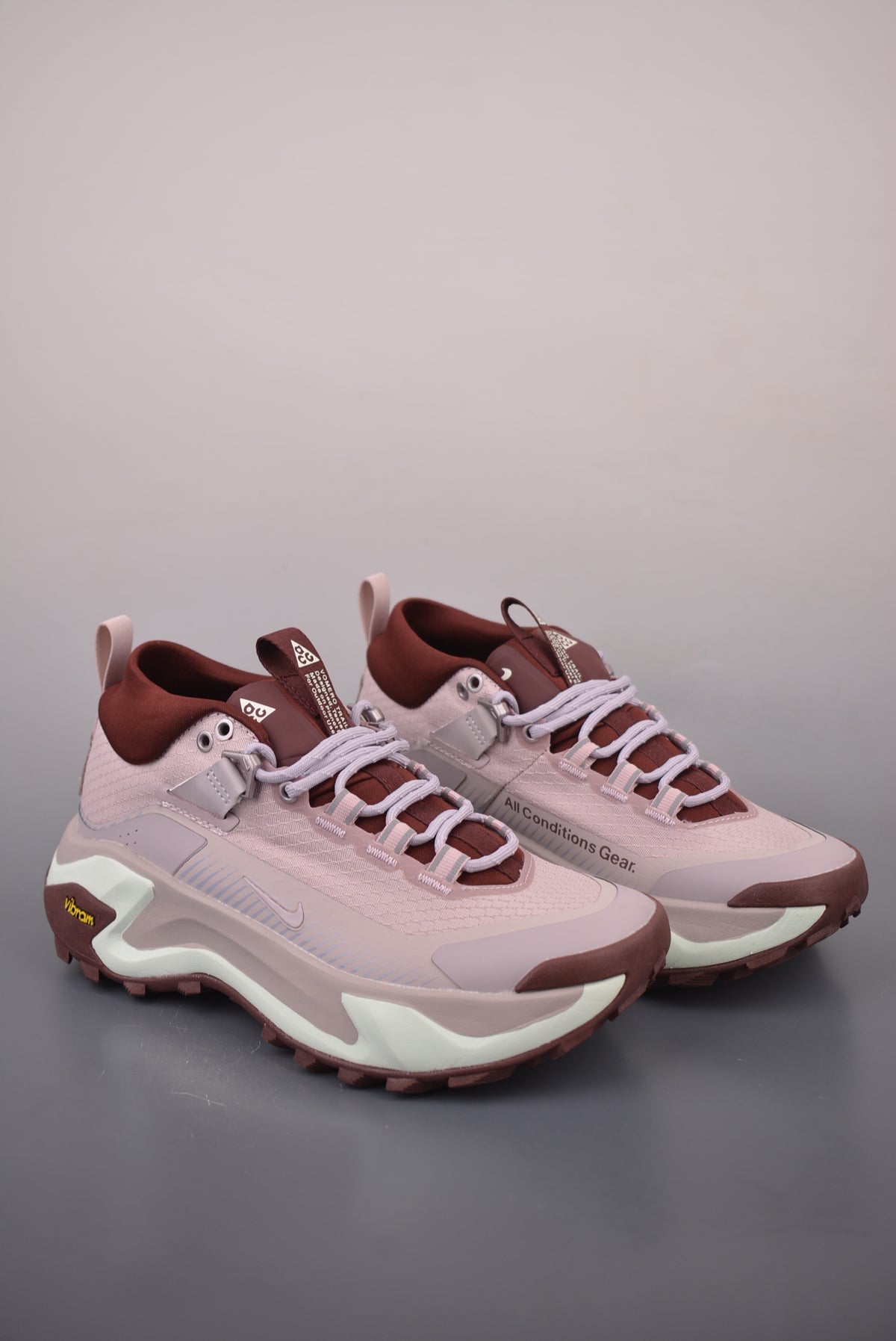 Nike ACG Mountain Fly Low GTX SE "Violet Dust / Burgundy Crus" IO7855-00210 Nike ACG Mountain Fly Low GTX SE "Violet Dust / Burgundy Crus" IO7855-002