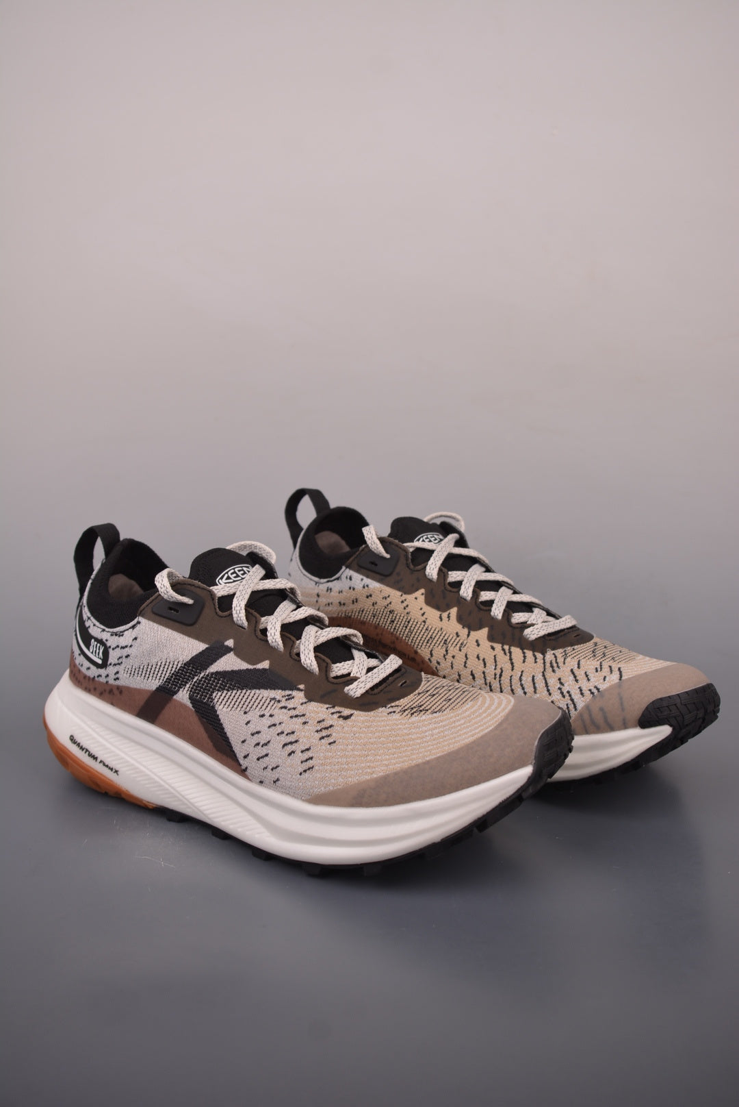 KEEN Seek Trail Running Shoe "Safari / Black"