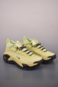 Nike ACG Mountain Fly Low GTX SE "Life Lime / Barely Volt" IO7854-701